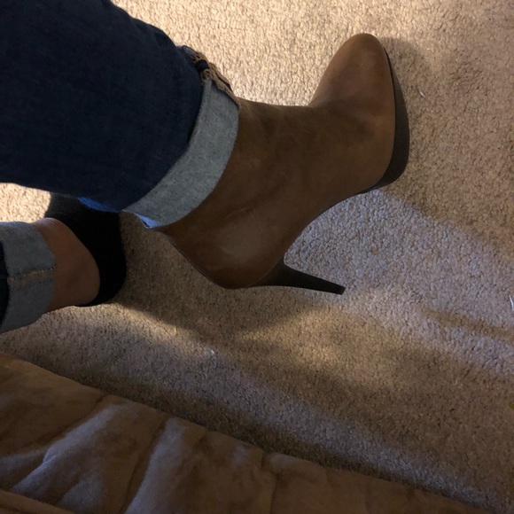 Nice boots - Picture 2 of 7